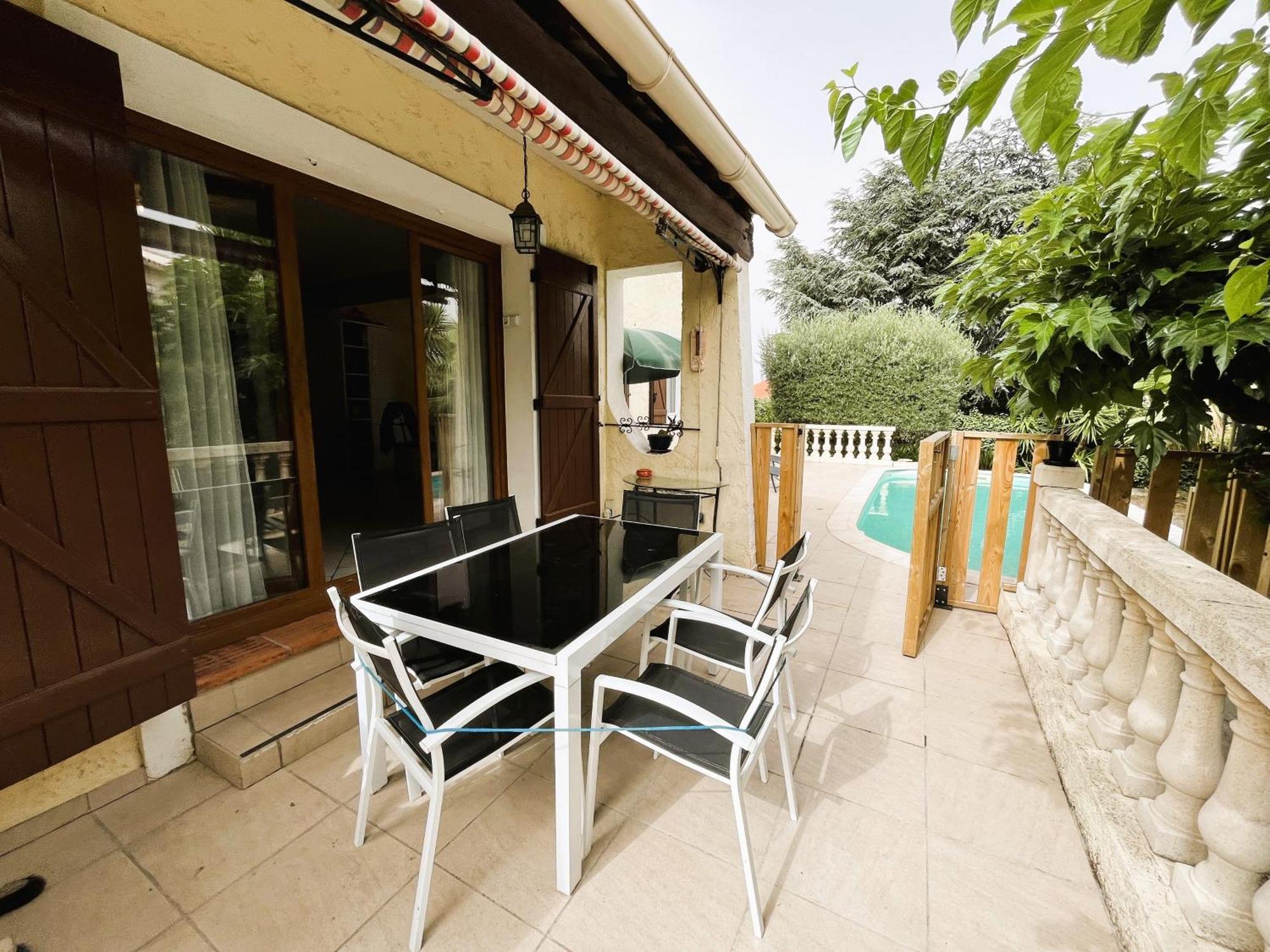 Maison Proche De Hyeres Avec Piscine Privee, Terrasse Et Jardin La Farlede Luaran gambar
